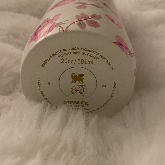 Stanley loveshackfancy water bottle bundle - Picture 3 of 5